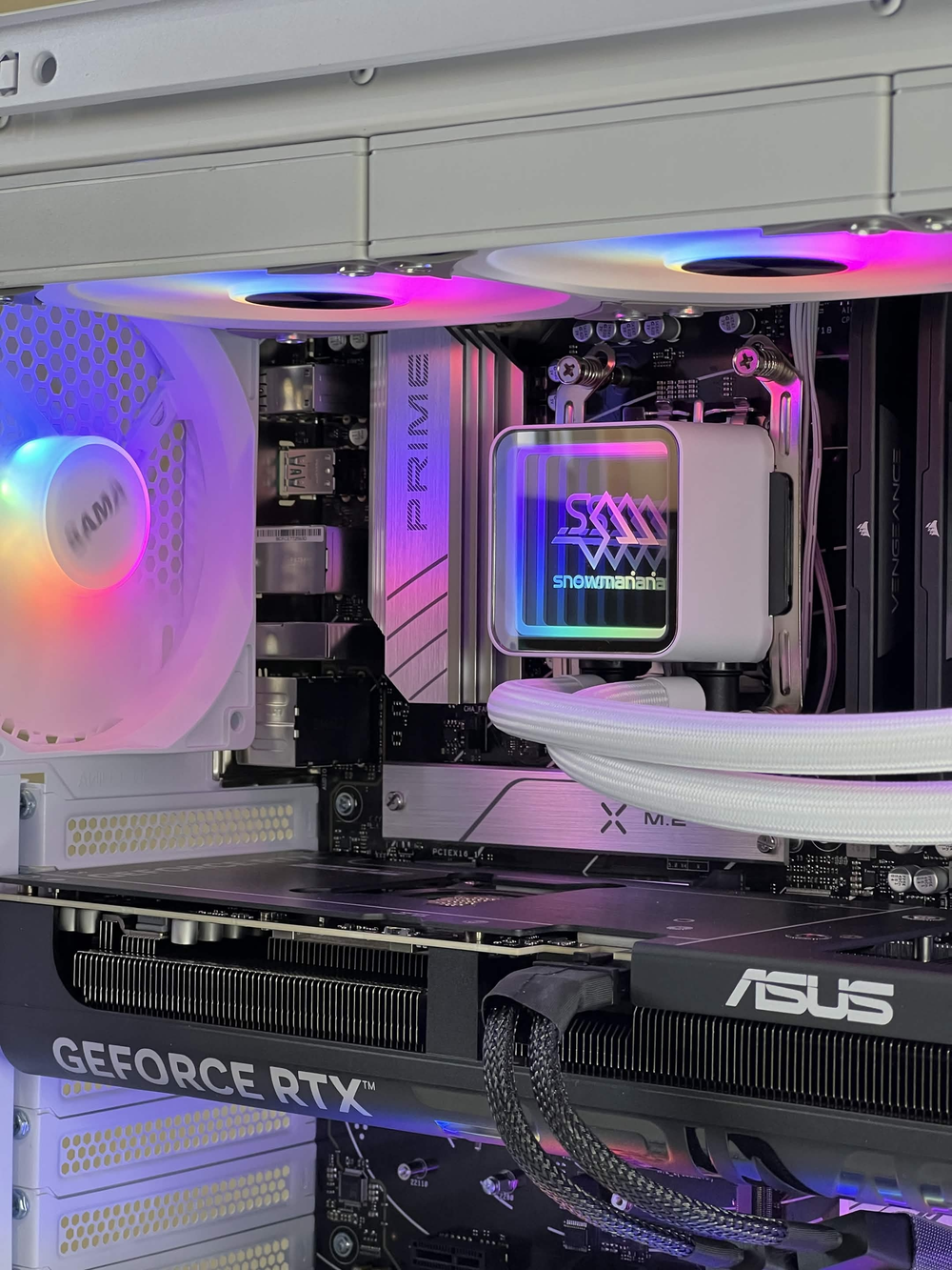CATALYST PRO (Ryzen 7 9700X + RTX 5070 12GB + 32GB DDR5)