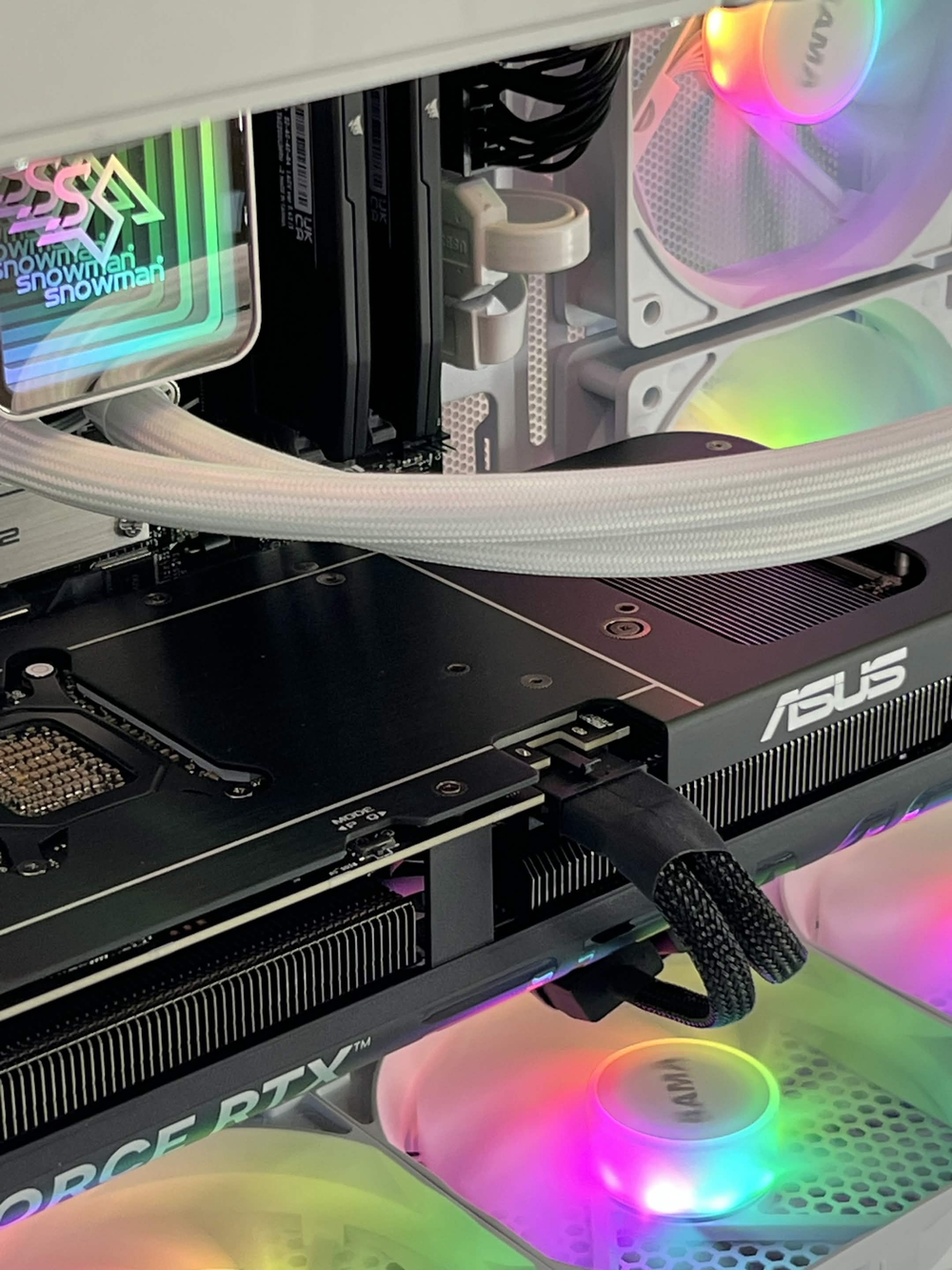 CATALYST PRO (Ryzen 7 9700X + RTX 5070 12GB + 32GB DDR5)