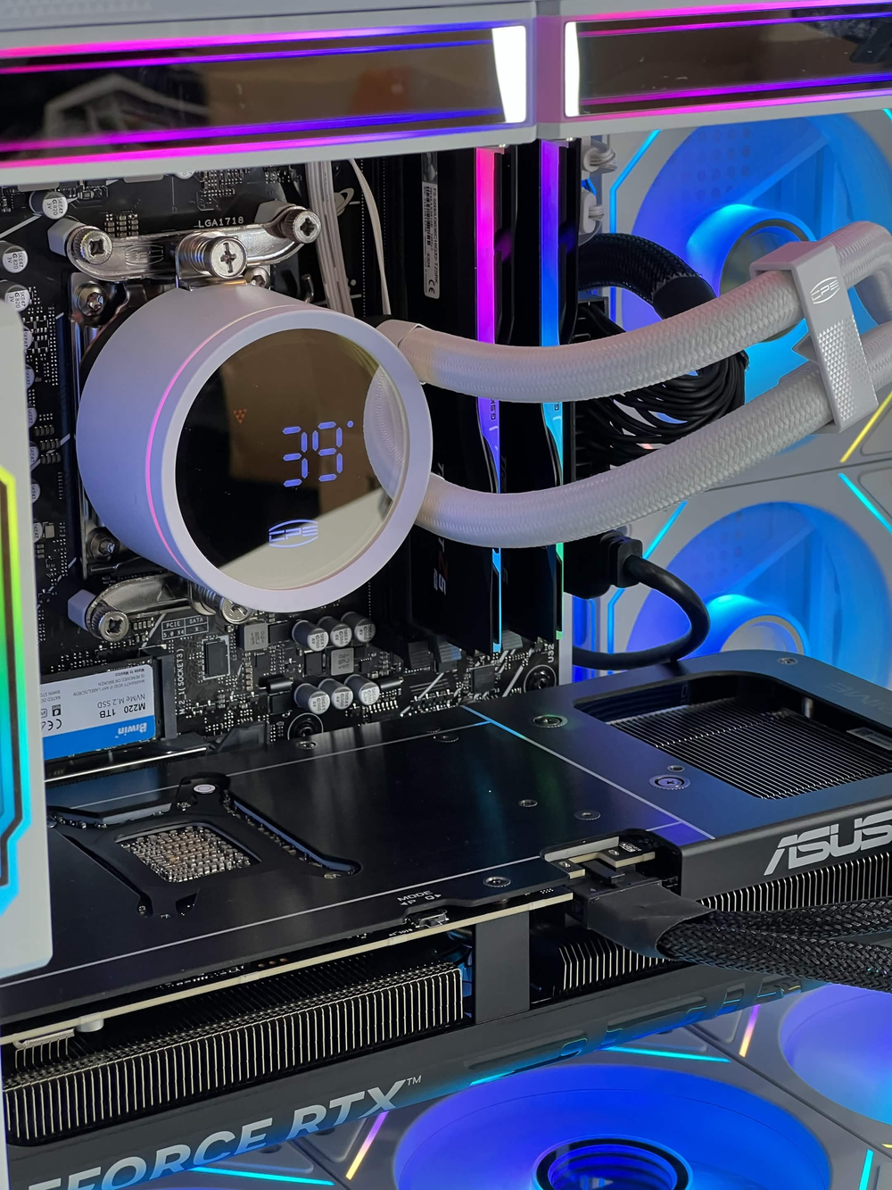 Hyper Trident Gamer (Ryzen 5 9600X + RTX 5070 12GB + 32GB DDR5)
