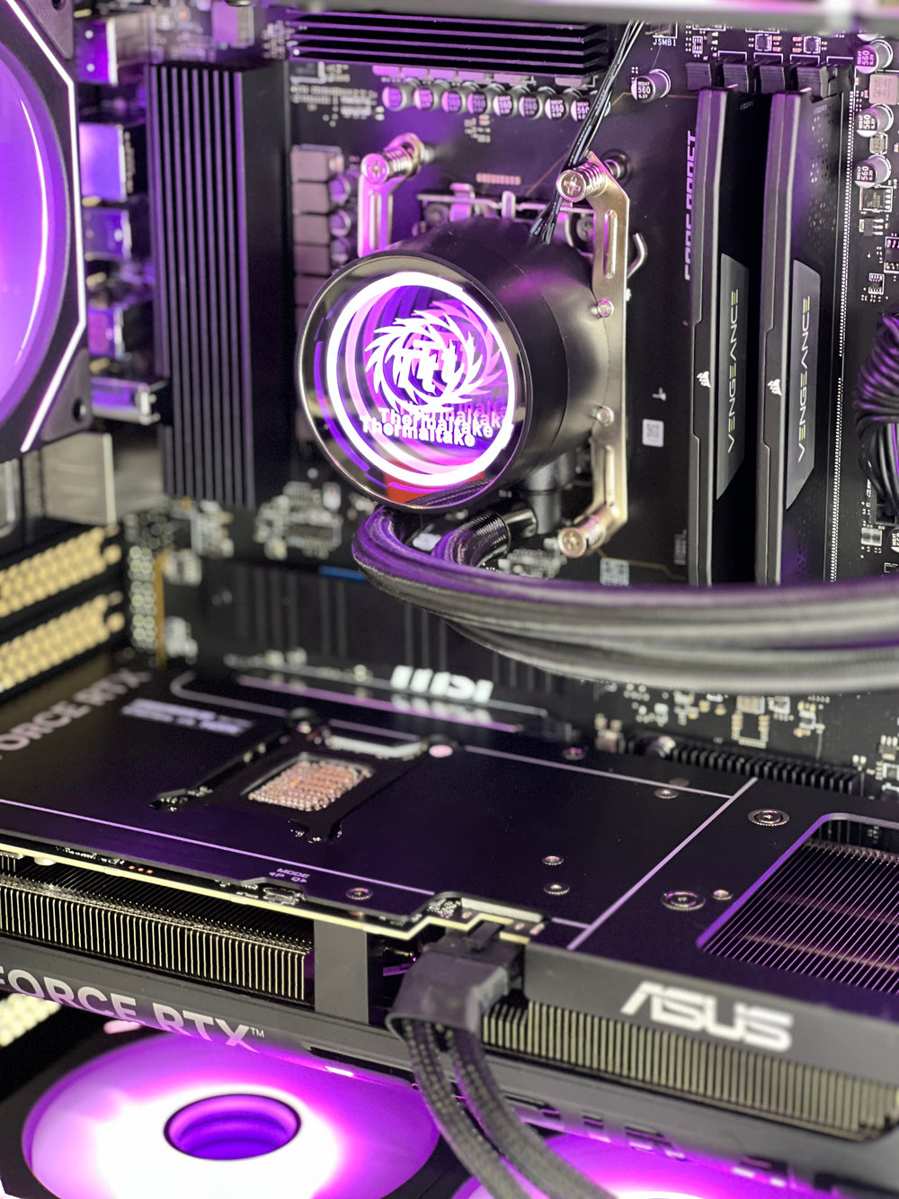 Shadow PRO (Ryzen 7 7800X3D + RTX 5070 12GB + 32GB DDR5)