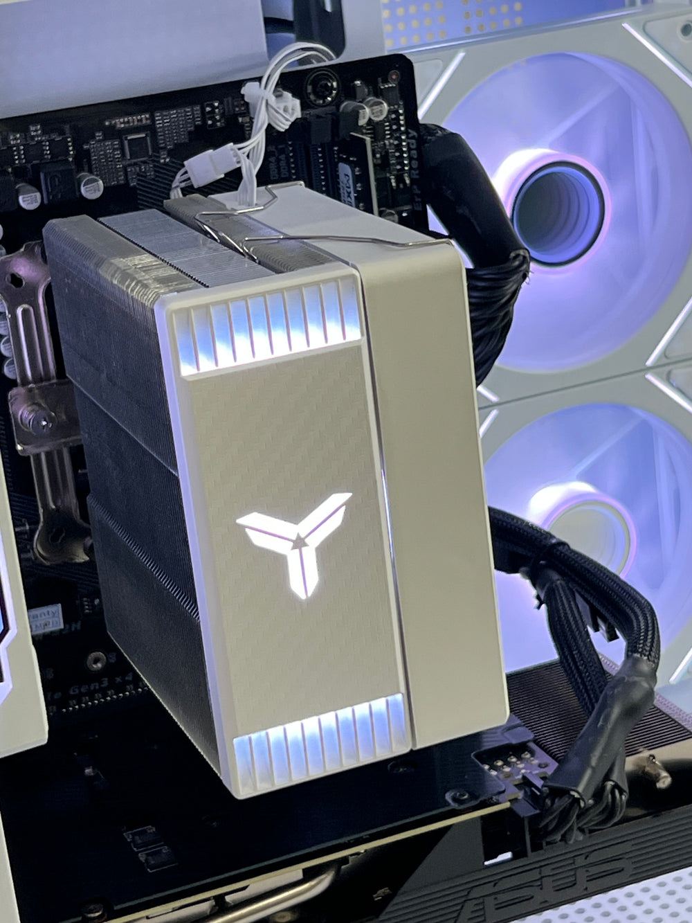INFINITY CUBE BUDGET (Ryzen 5 3600 + RTX 3070 8GB + 16GB DDR4)