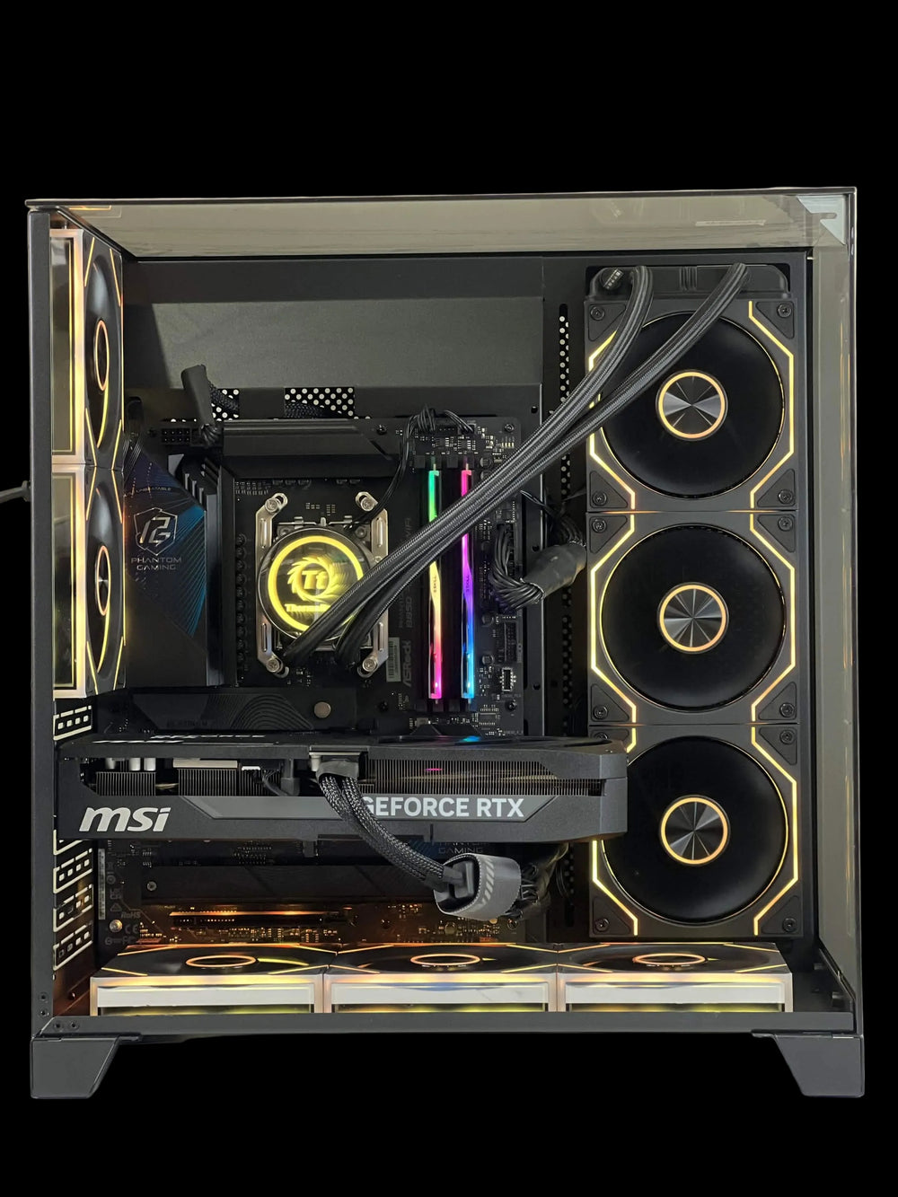 GAMEMAX PRO (Ryzen 7 7800X3D + RTX 5070 Ti 16GB + 32GB DDR5)